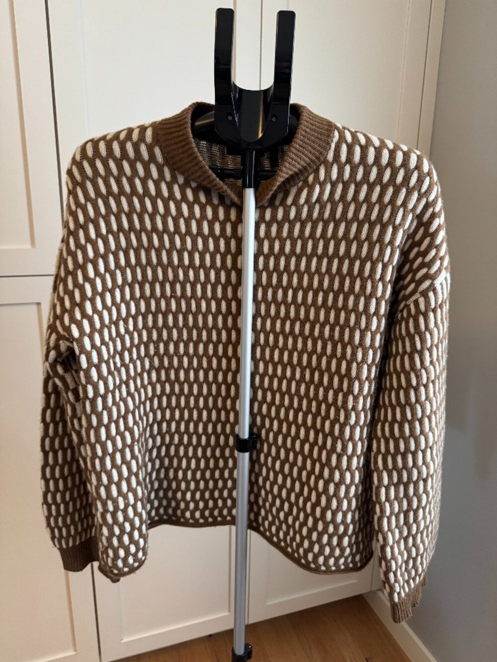 Theory Plaited Cabl Knit Cashmere Sweater Size M